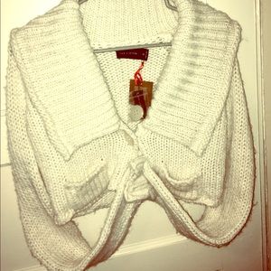 🎁SALE***The Limited Cropped Sweater🎁